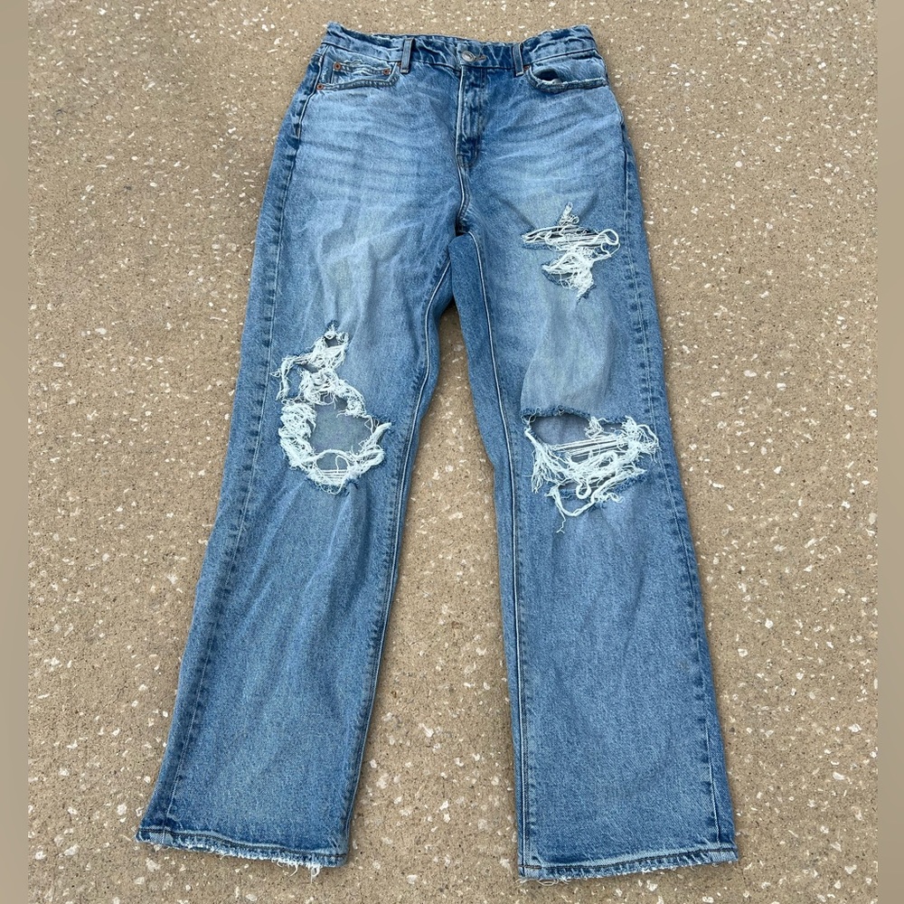american eagle ripped jeans